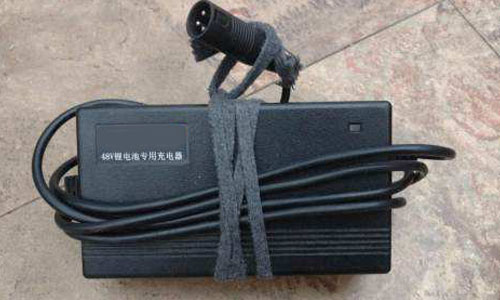 黄片抖音短视频充电器.jpg