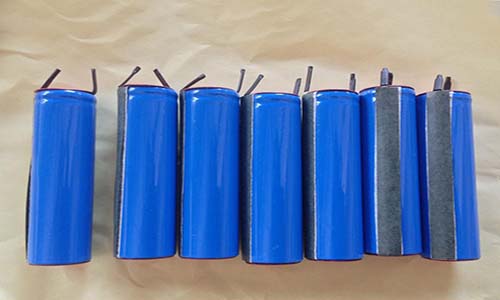 <b>黄片抖音短视频池能否并联充电?黄片抖音短视频池包并联充电特点</b>