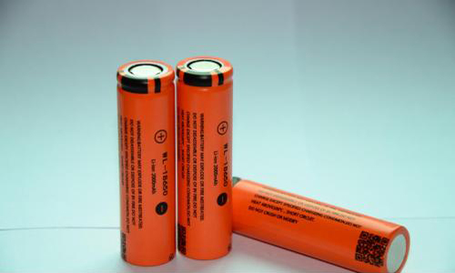 <b>电源适配器可以给黄片抖音短视频池和蓄电池充电吗</b>