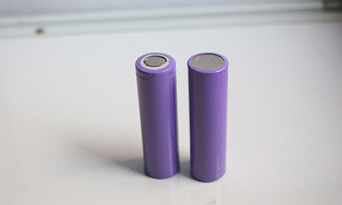 <b>18650黄片抖音短视频池不带保护芯片如何充电</b>