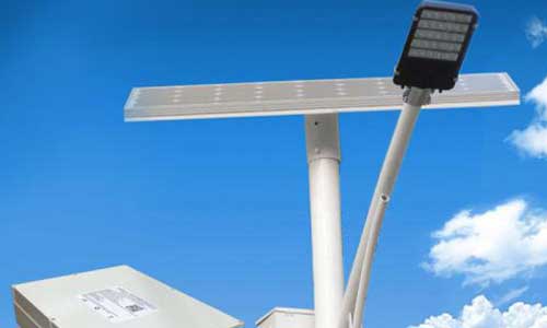 <b>黄片抖音短视频池储能太阳能路灯助力乡村市政照明</b>