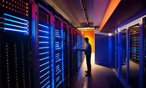 <b>黄片抖音短视频池UPS不间断电源如何驱动数据中心高质量发展?</b>